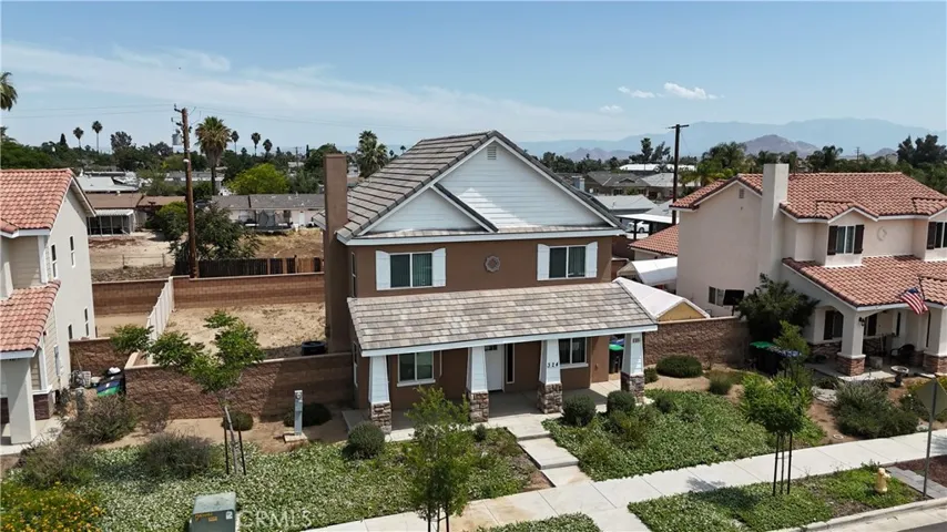 324 Faith Circle, Perris, California 92570