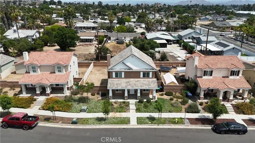 324 Faith Circle, Perris, California 92570