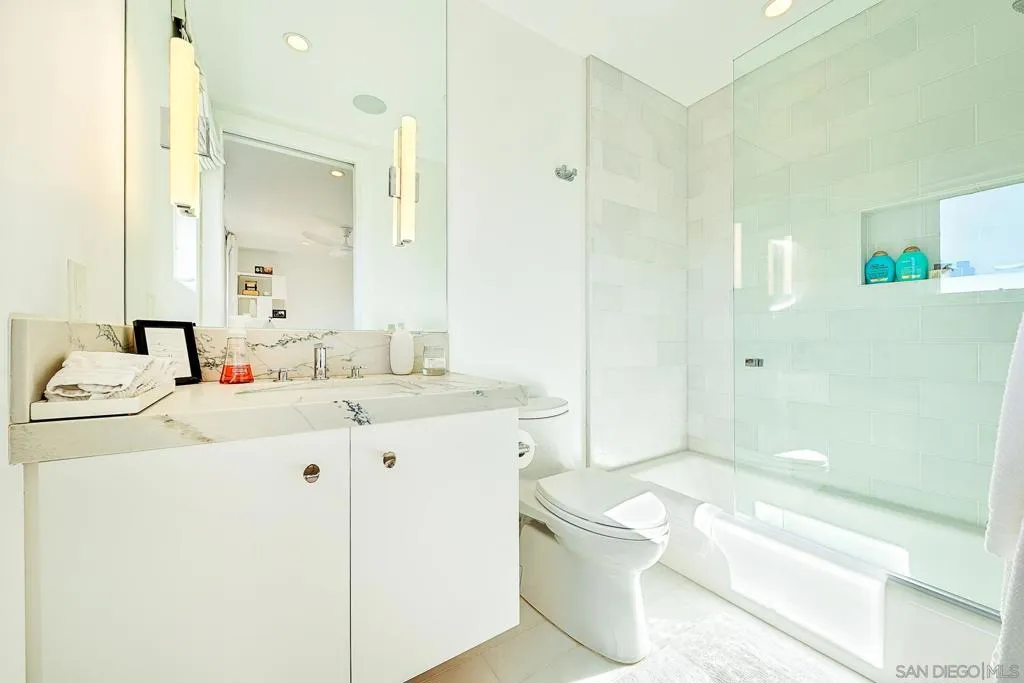 231 Bonair St, La Jolla, California 92037 home-pic-40