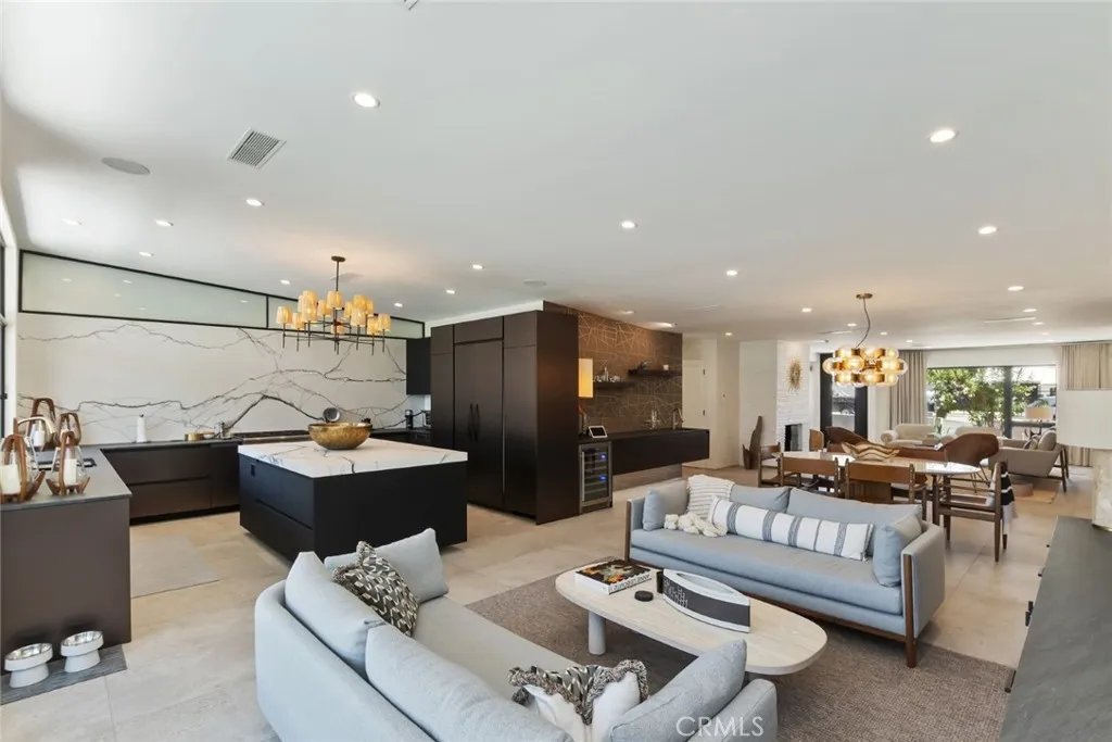 675 E Mesquite Avenue, Palm Springs, California 92264 home-pic-14