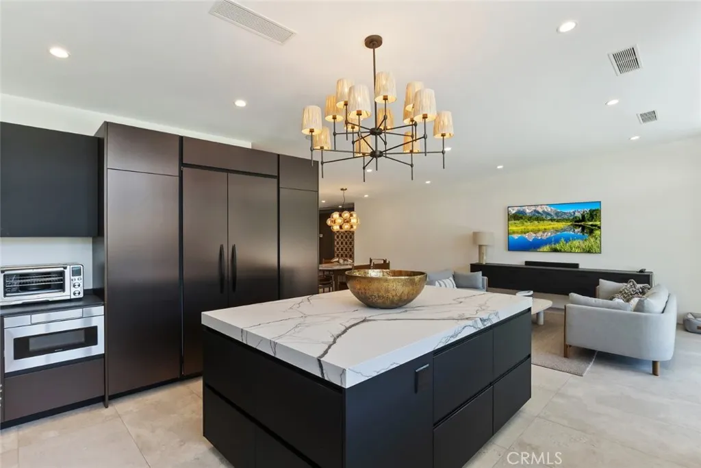 675 E Mesquite Avenue, Palm Springs, California 92264 home-pic-18