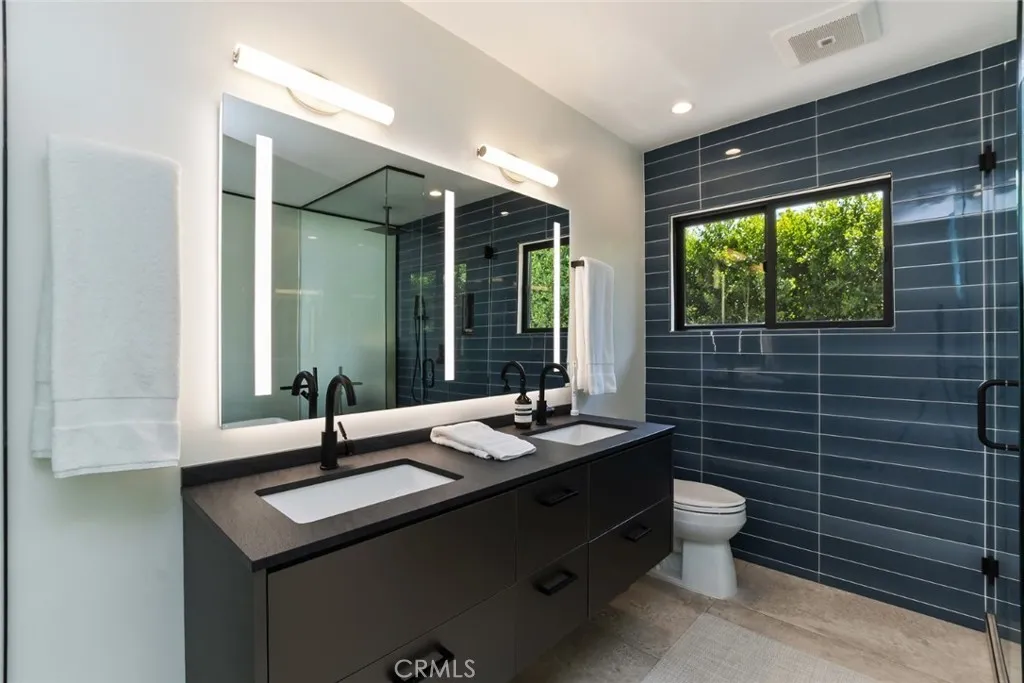 675 E Mesquite Avenue, Palm Springs, California 92264 home-pic-25