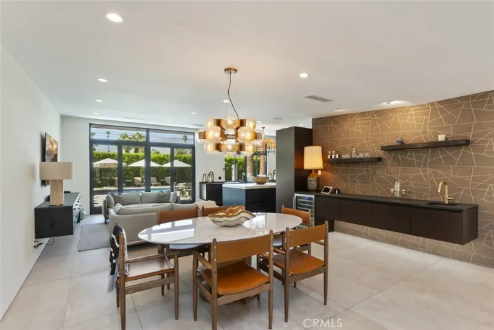 675 E Mesquite Avenue, Palm Springs, California 92264