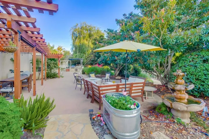 1495 Meredith Road, Fallbrook, California 92028