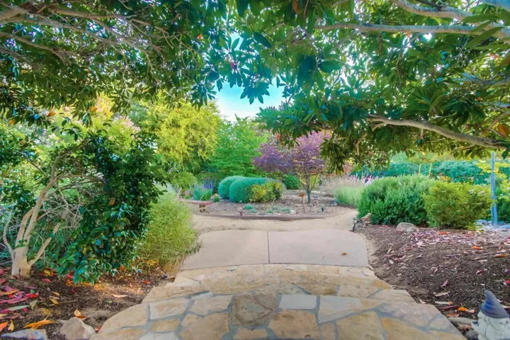 1495 Meredith Road, Fallbrook, California 92028