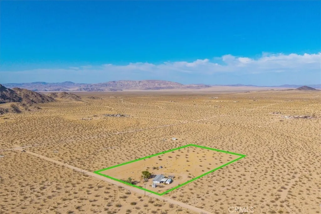 4773 Shawnee Trail, Landers, California 92285 home-pic-31