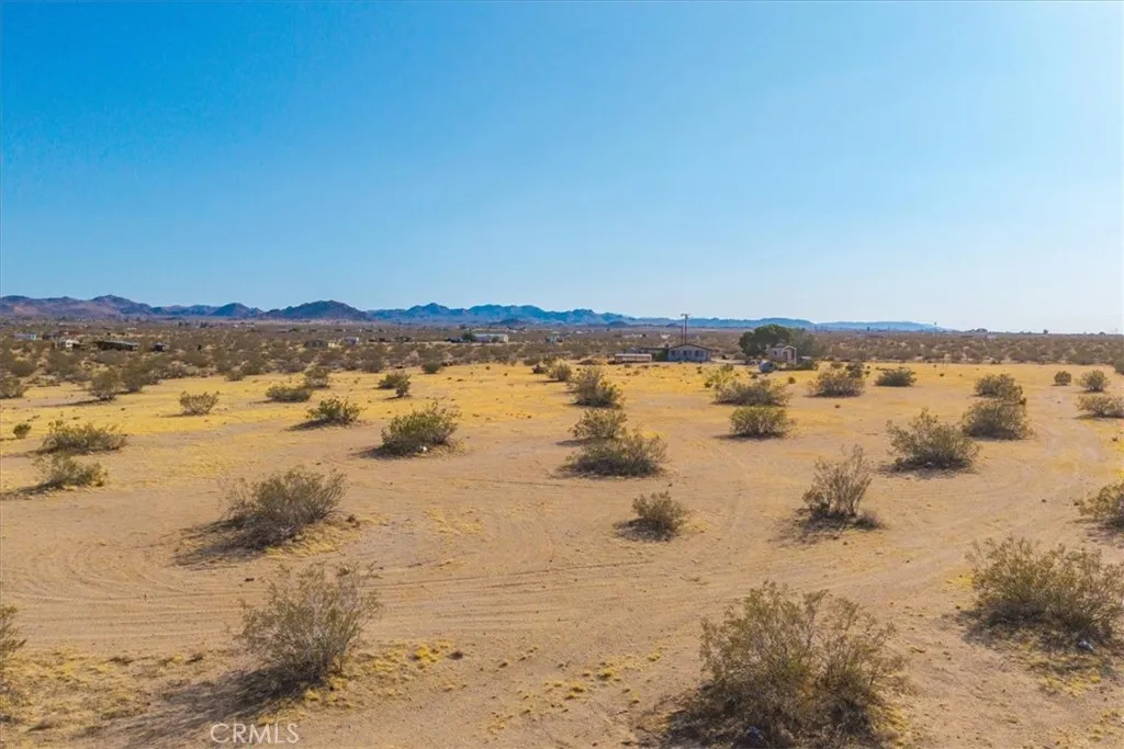 4773 Shawnee Trail, Landers, California 92285 home-pic-58