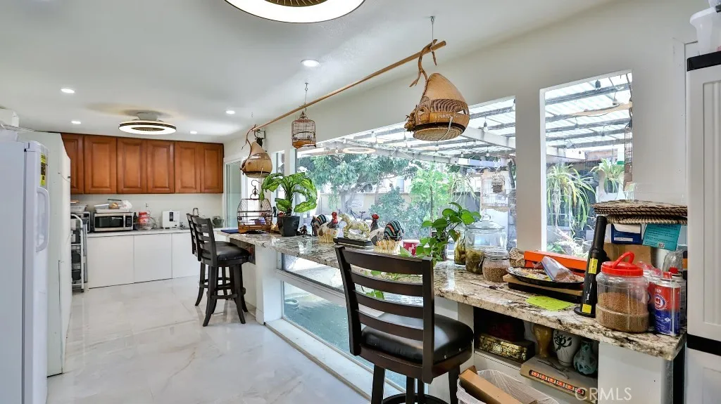 17230 San Lorenzo Circle, Fountain Valley, California 92708 home-pic-21