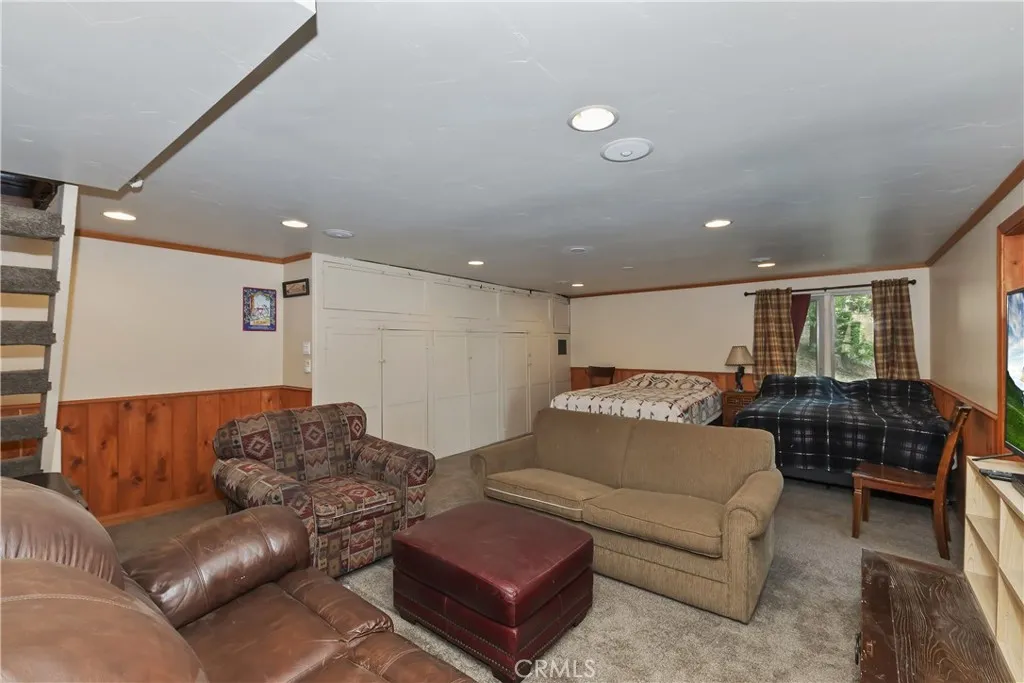 1040 Mile High Road, Twin Peaks, California 92391 home-pic-30