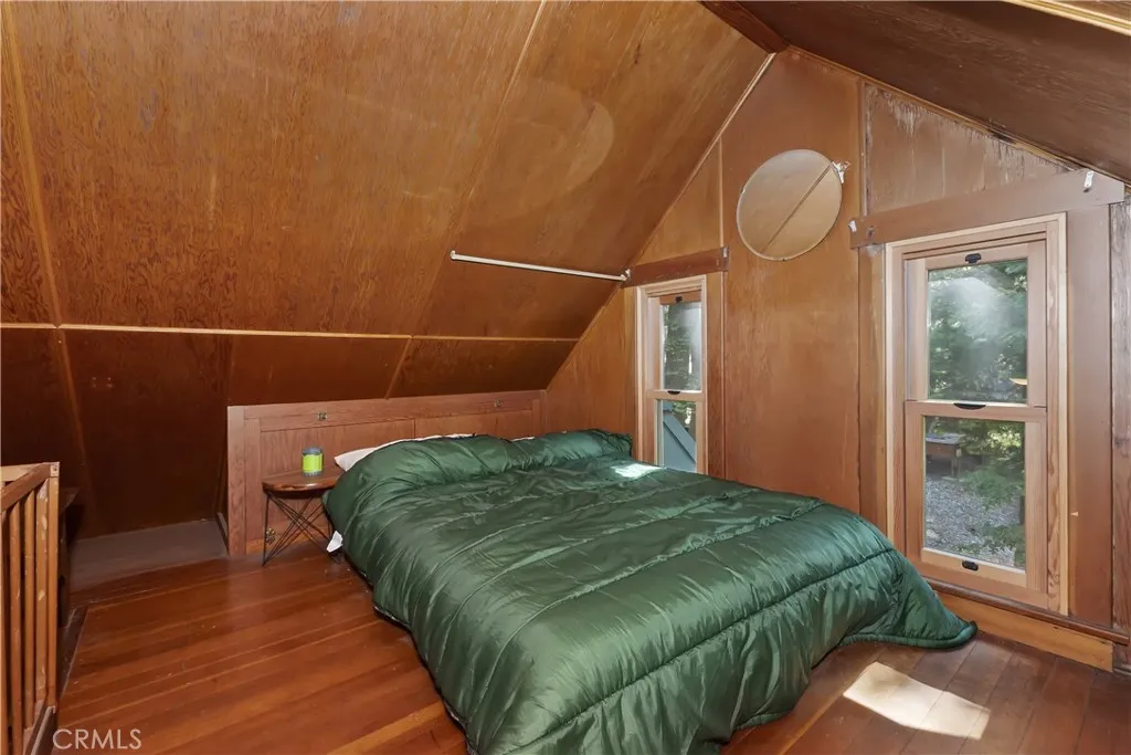 1040 Mile High Road, Twin Peaks, California 92391 home-pic-23