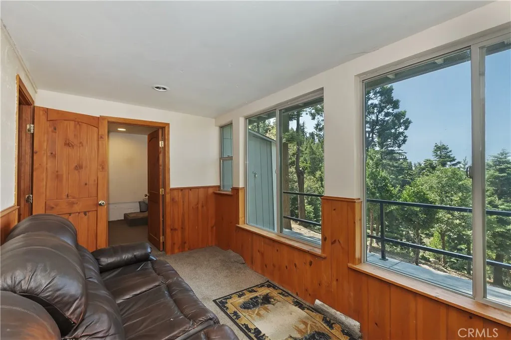 1040 Mile High Road, Twin Peaks, California 92391 home-pic-32