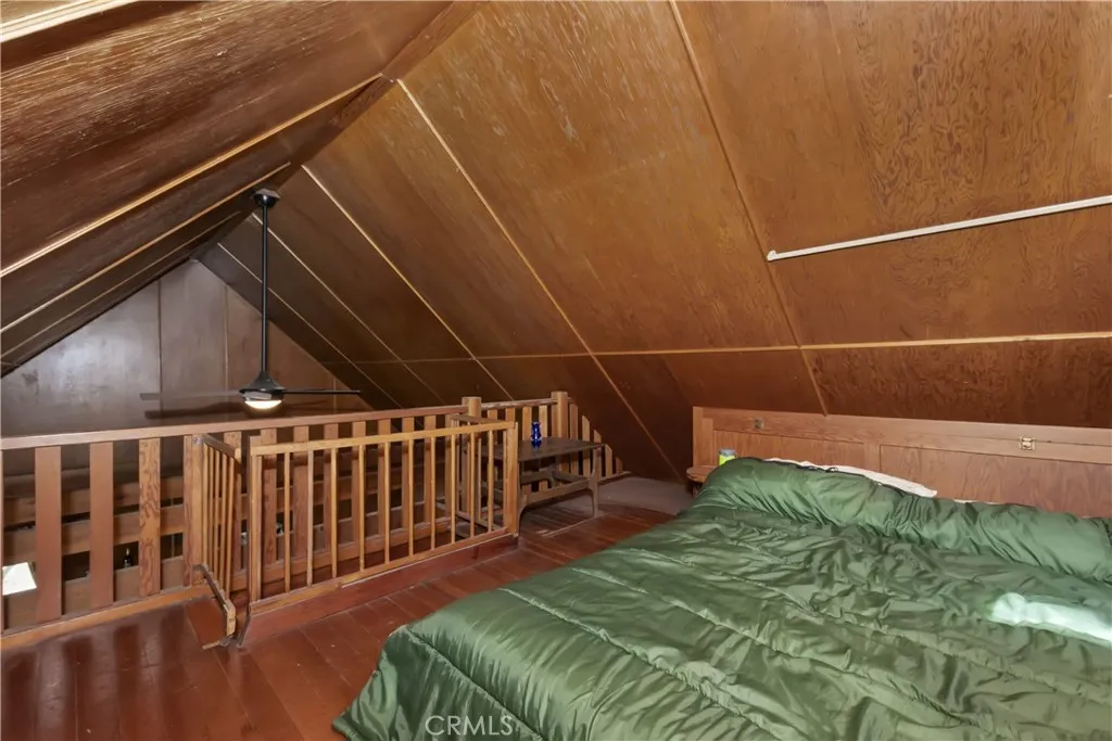 1040 Mile High Road, Twin Peaks, California 92391 home-pic-24