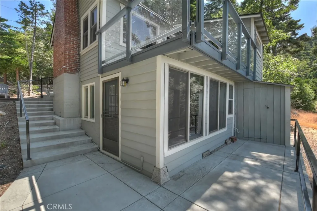 1040 Mile High Road, Twin Peaks, California 92391 home-pic-35