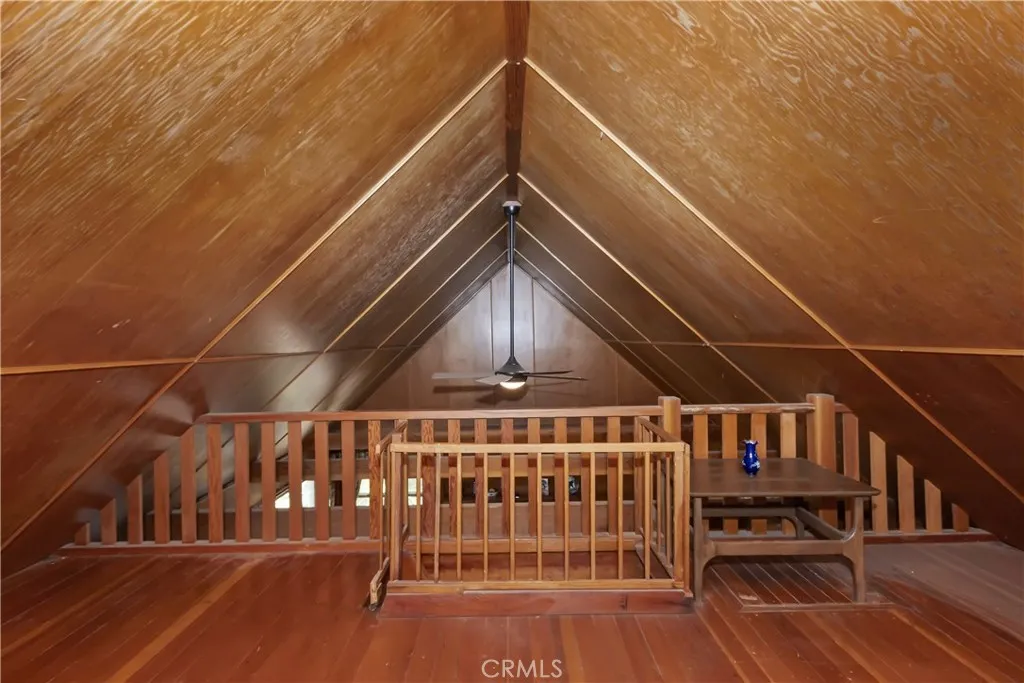 1040 Mile High Road, Twin Peaks, California 92391 home-pic-25