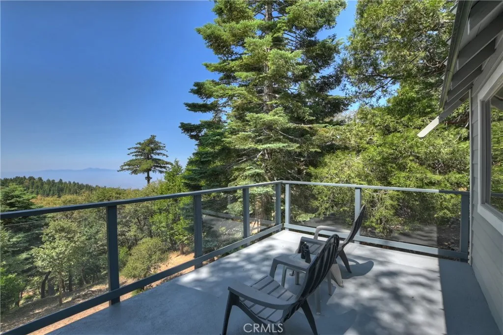 1040 Mile High Road, Twin Peaks, California 92391 home-pic-26