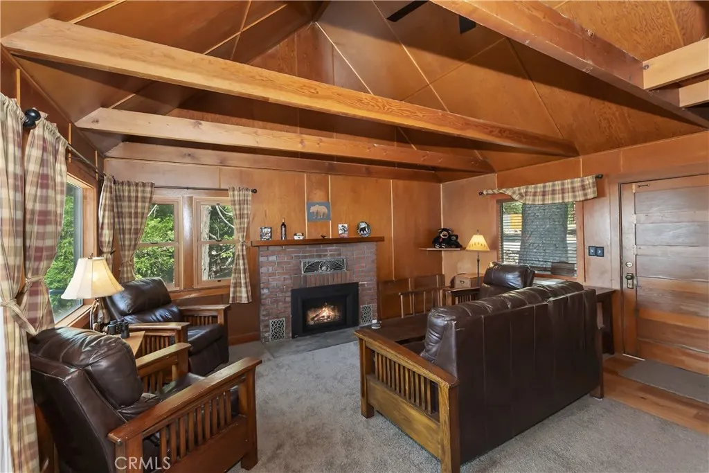 1040 Mile High Road, Twin Peaks, California 92391 home-pic-12