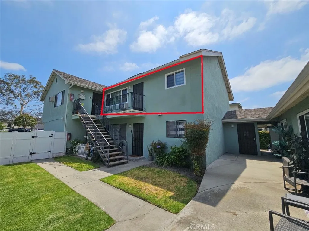 6081 Lemon Avenue C, Cypress, California 90630, 2 Bedrooms Bedrooms, ,1 BathroomBathrooms,Residential Lease,For Rent,Lemon,PW25144816