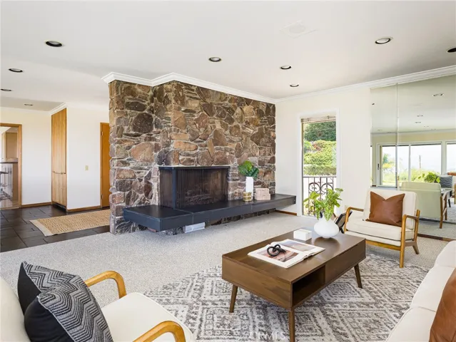 2063 Chandeleur Drive, Rancho Palos Verdes, California 90275