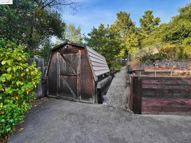 3303 Rubin Dr, Oakland, California 94602