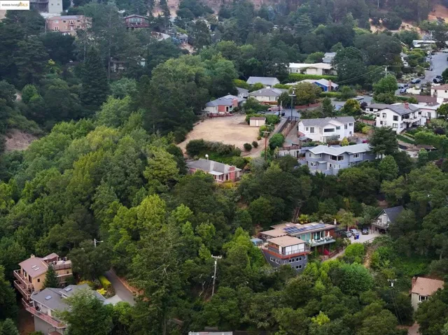 3303 Rubin Dr, Oakland, California 94602
