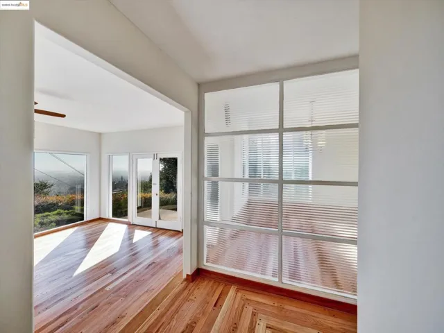 3303 Rubin Dr, Oakland, California 94602