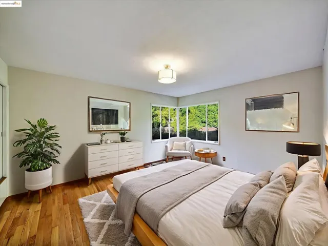 3303 Rubin Dr, Oakland, California 94602