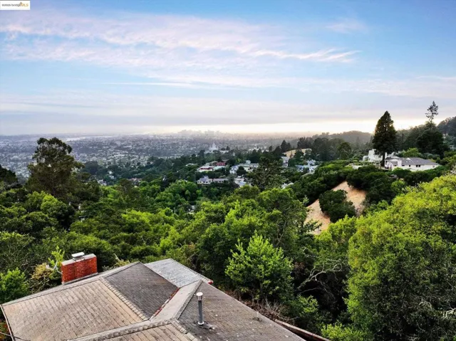 3303 Rubin Dr, Oakland, California 94602