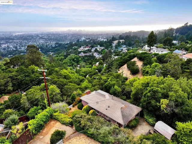 3303 Rubin Dr, Oakland, California 94602