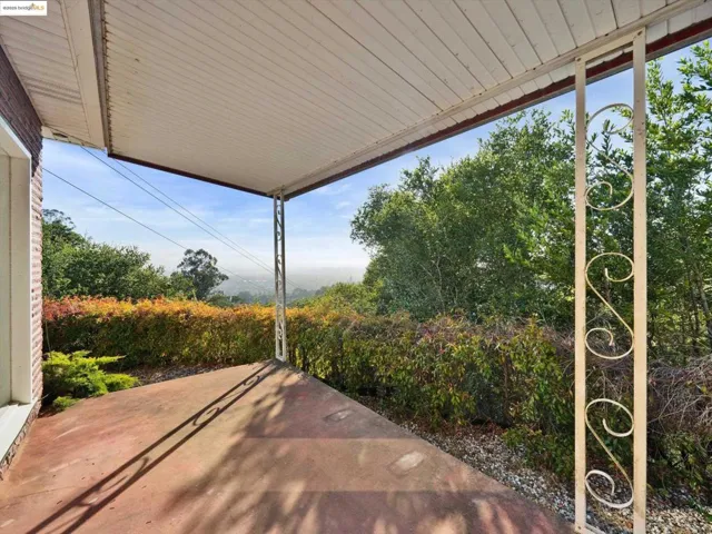3303 Rubin Dr, Oakland, California 94602