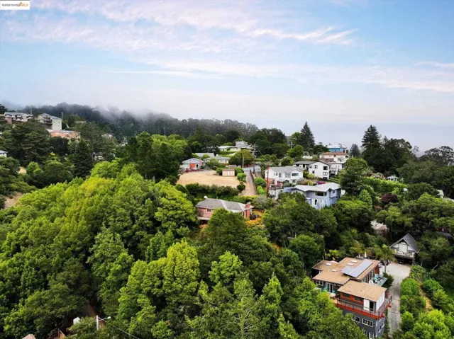 3303 Rubin Dr, Oakland, California 94602