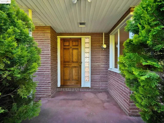 3303 Rubin Dr, Oakland, California 94602