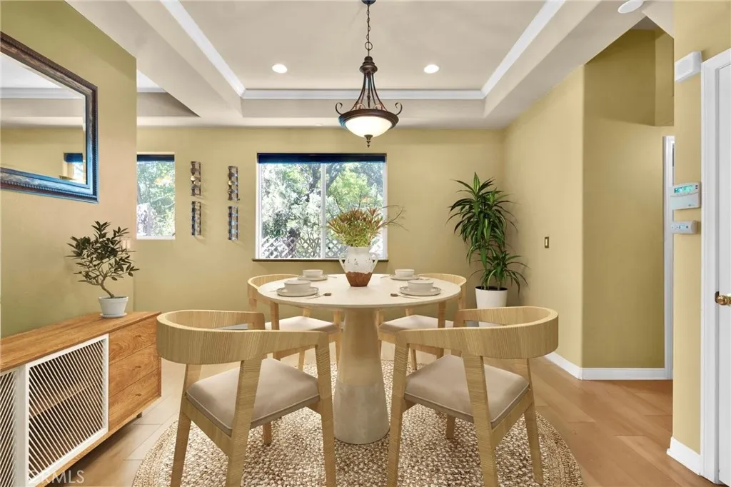 5242 Vesper Avenue 7, Sherman Oaks, California 91411 home-pic-12