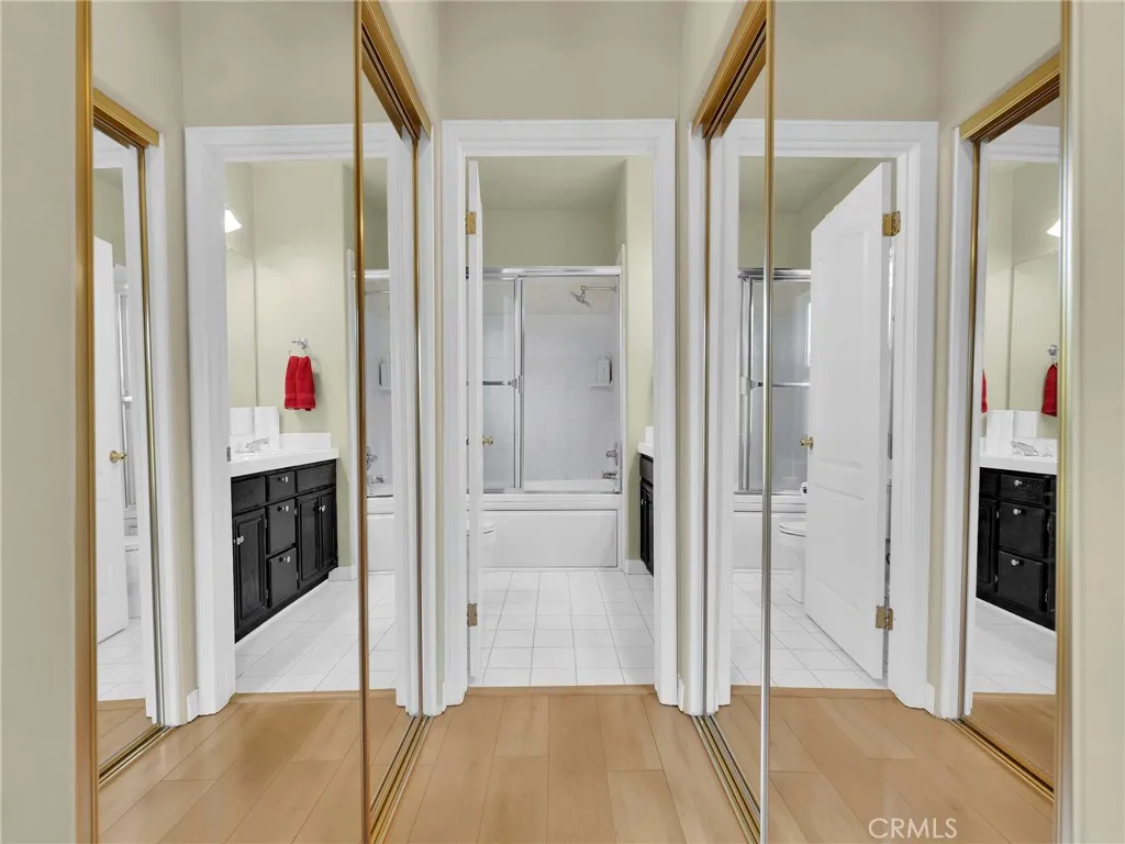 5242 Vesper Avenue 7, Sherman Oaks, California 91411 home-pic-20