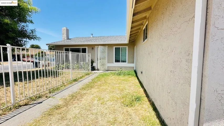 7762 Lytle Street, Sacramento, California 95832