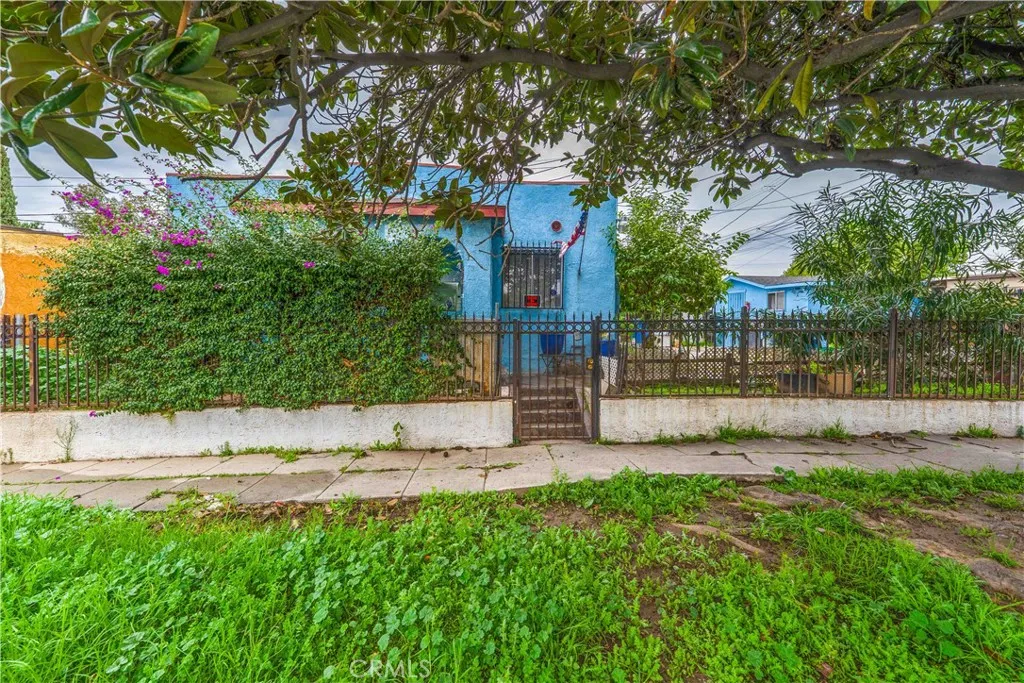 771 W 91st Street, Los Angeles, California 90044 home-pic-2