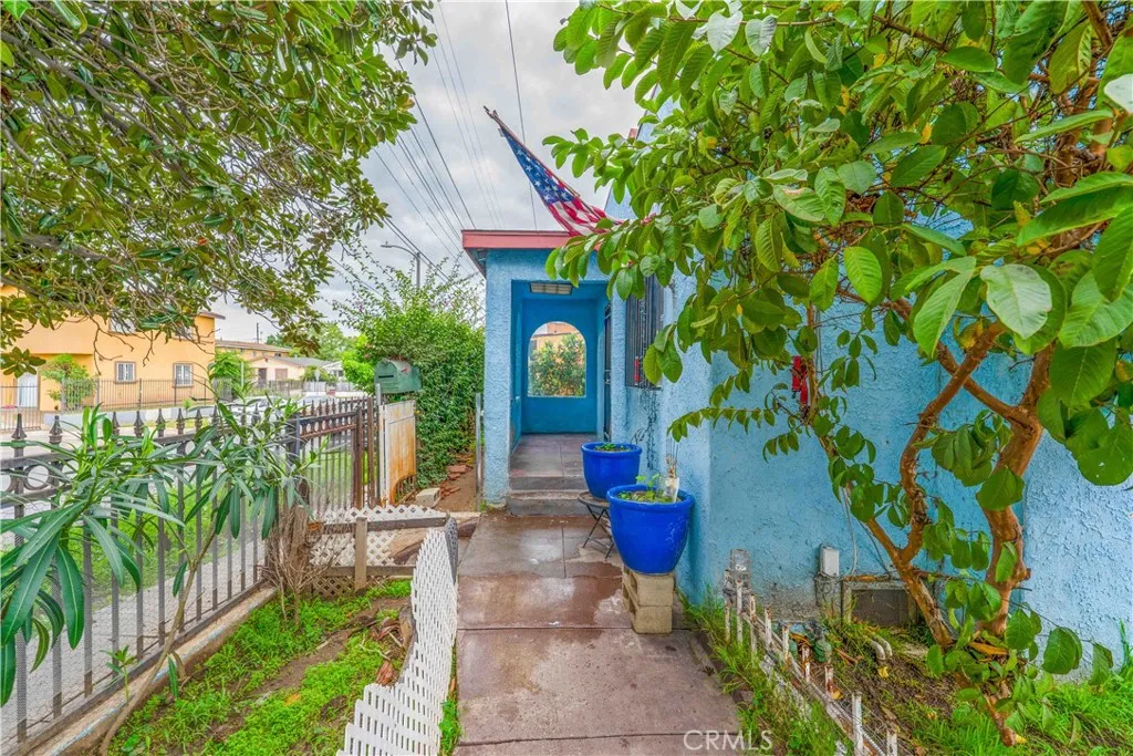 771 W 91st Street, Los Angeles, California 90044 home-pic-3