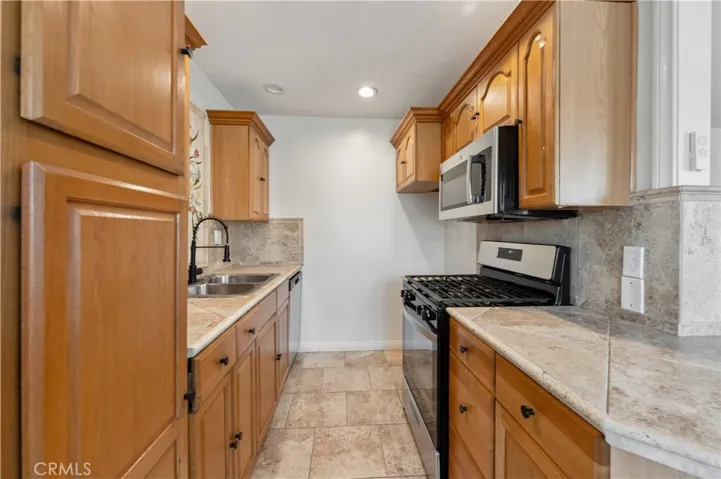 20917 Amie Avenue 33, Torrance, California 90503