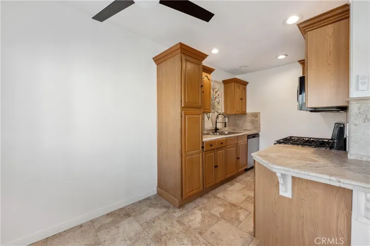 20917 Amie Avenue 33, Torrance, California 90503
