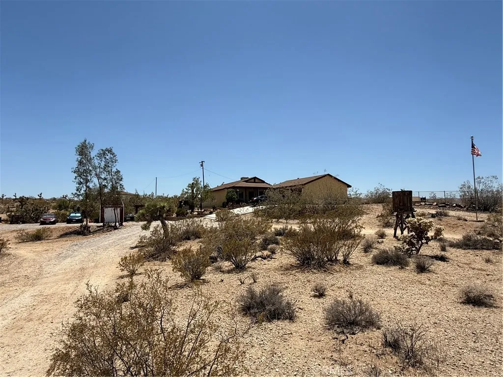 59663 Sunway Drive, Yucca Valley, California 92284 home-pic-43