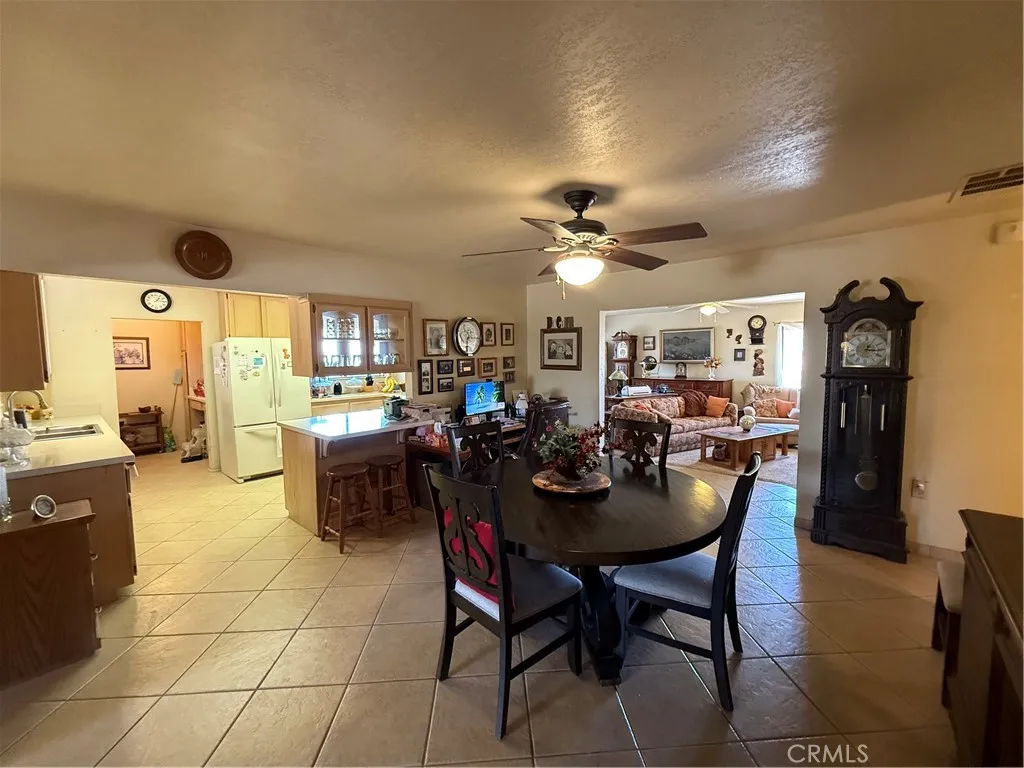 59663 Sunway Drive, Yucca Valley, California 92284 home-pic-11