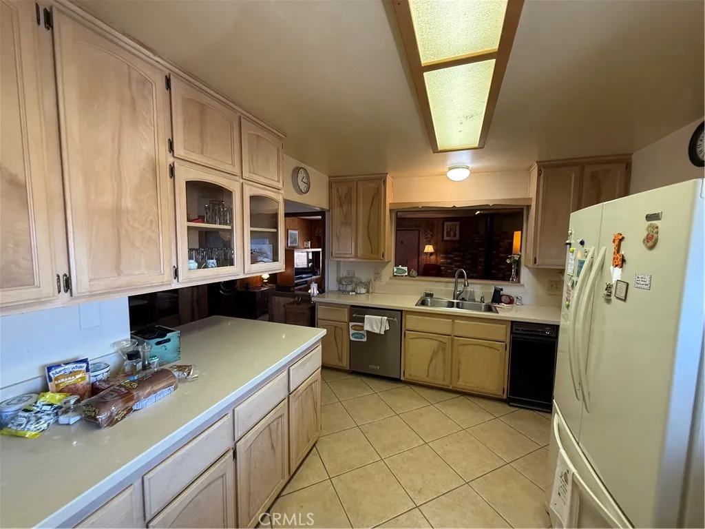59663 Sunway Drive, Yucca Valley, California 92284 home-pic-15