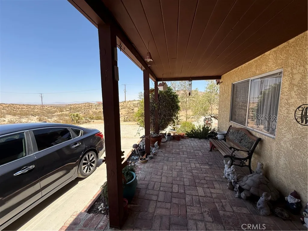 59663 Sunway Drive, Yucca Valley, California 92284 home-pic-3