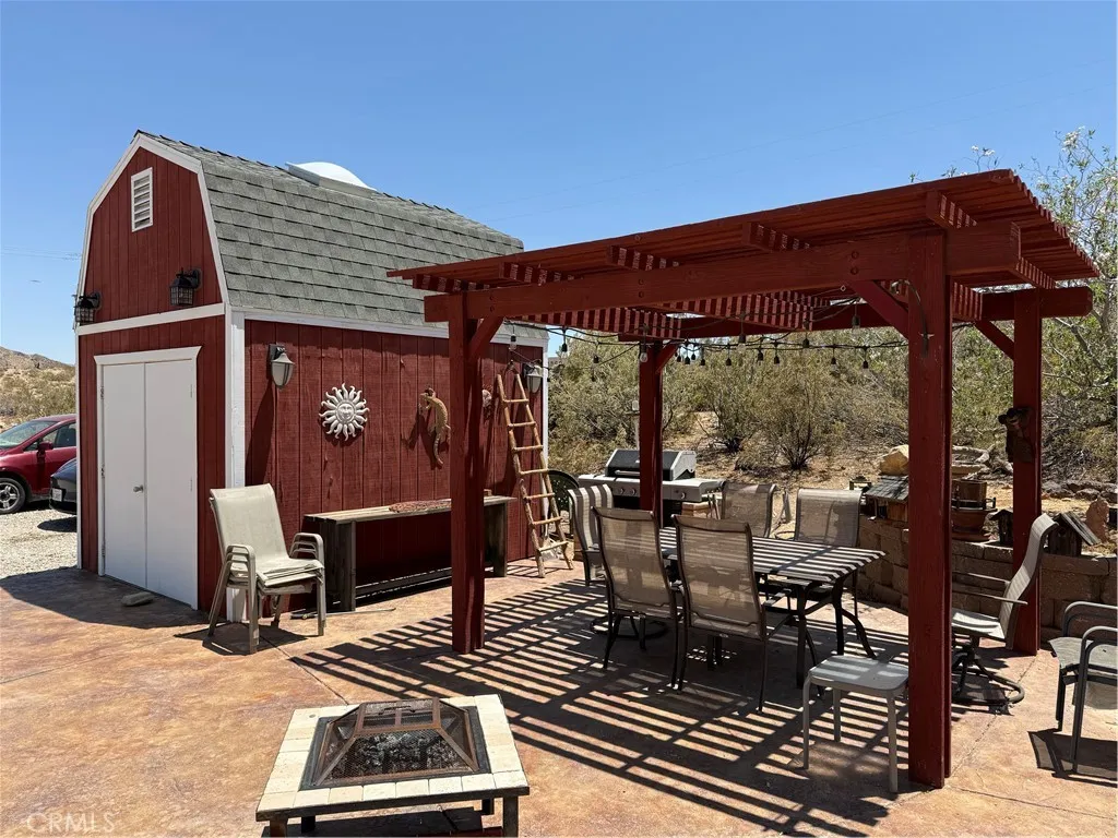 59663 Sunway Drive, Yucca Valley, California 92284 home-pic-4