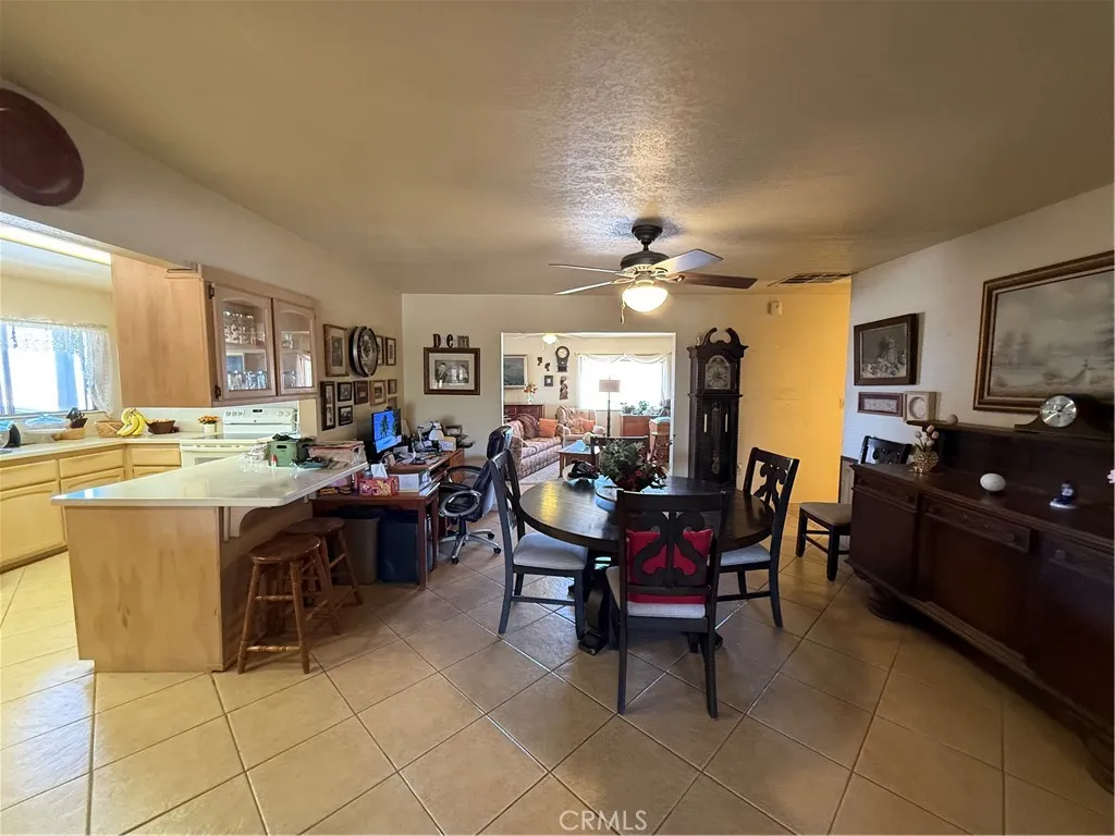 59663 Sunway Drive, Yucca Valley, California 92284 home-pic-12