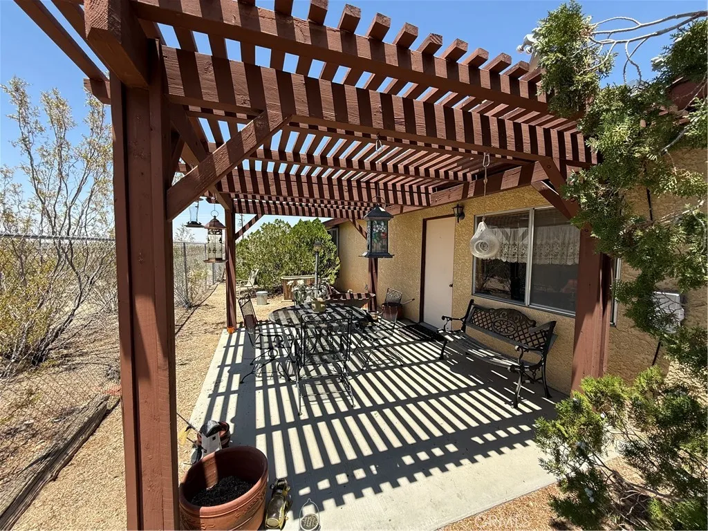 59663 Sunway Drive, Yucca Valley, California 92284 home-pic-34