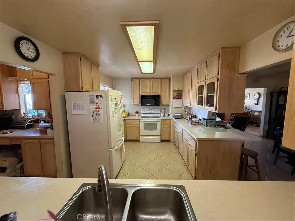 59663 Sunway Drive, Yucca Valley, California 92284 home-pic-14