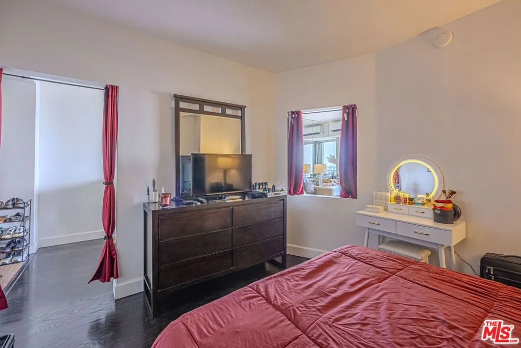 999 N Doheny Drive 408, West Hollywood, California 90069 home-pic-12