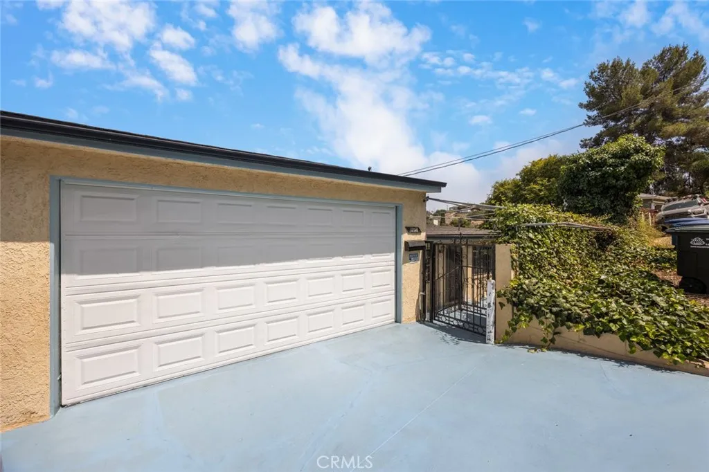 1258 N Ditman Avenue, Los Angeles, California 90063 home-pic-3