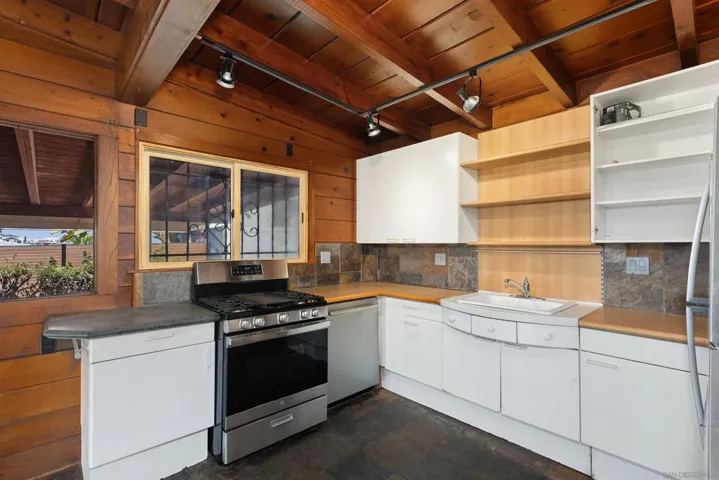 415 W Nutmeg St, San Diego, California 92103