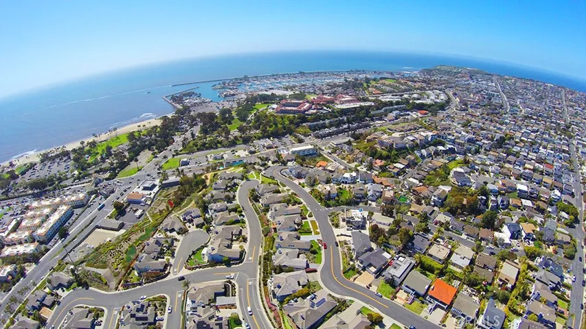Proximity to Dana Point Harbor